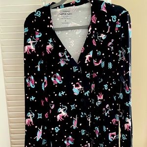 NWT- Torrid. Super soft zodiac sleep shirt size 3 (22-24)